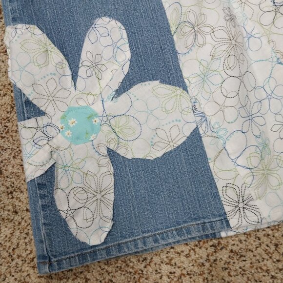 3457 Size 6 Kim Rogers Upcycled Bell-Bottoms in Green and Blue Embroidery. - Picture 2 of 4